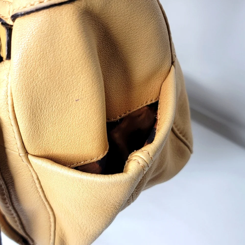 Tan B. Makowsky‎ Leather Satchel P21